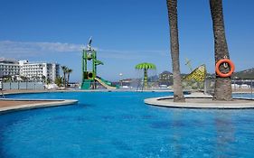 Playa Bella Apartments
